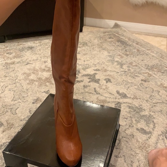 Just Fab tall platform boots size 8 - Picture 4 of 7